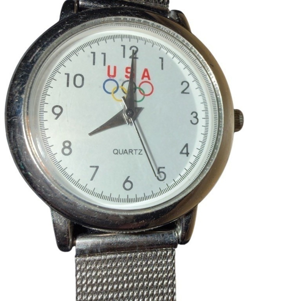 Unbranded USA Olympic Rings Quartz Analog Wristwatch White Dial Silver mesh